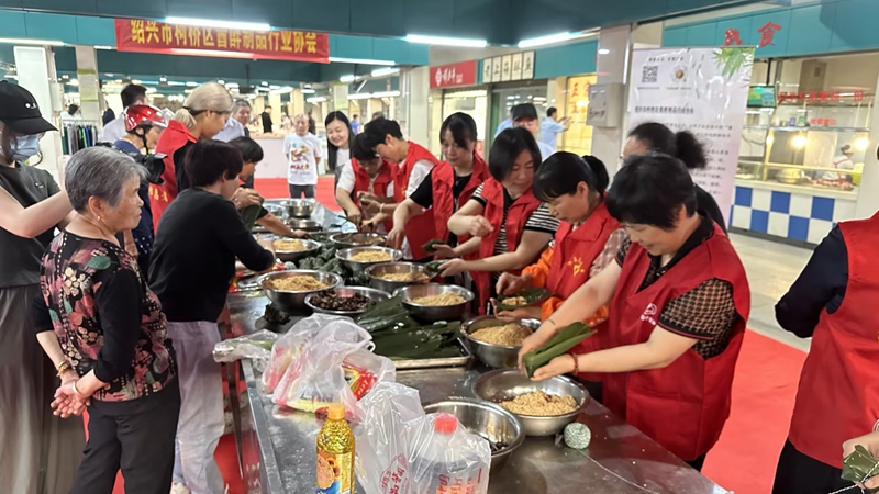 華通商貿(mào)安昌市場(chǎng)開展食品安全宣傳周活動(dòng)